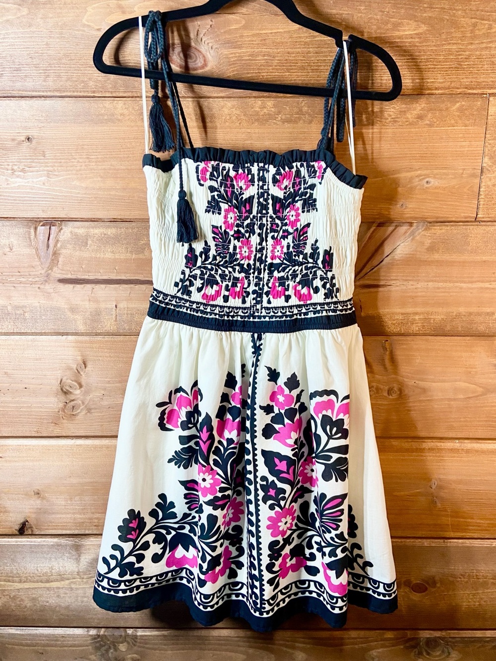 miami Cream Mini Dress with Black and Pink Floral Print Size Small 💕